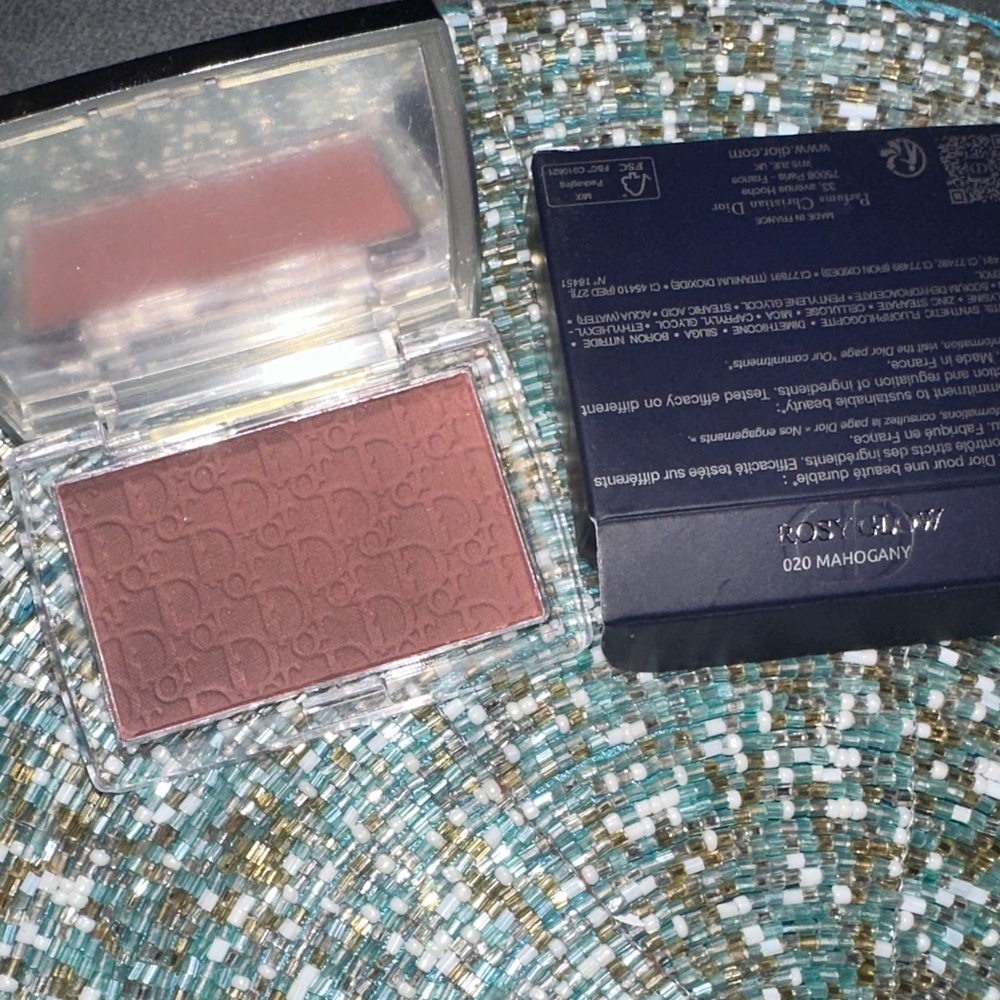 Dior Rosy Glow Blush in 020 Mahogany NEW - Picture 2 of 2